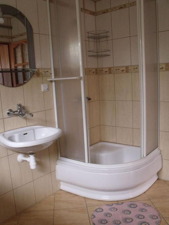 Gorolik U Kwietniow-Centrum Bukowiny- Mozliwosc Wyzywienia Bukowina Tatrzańska Buitenkant foto